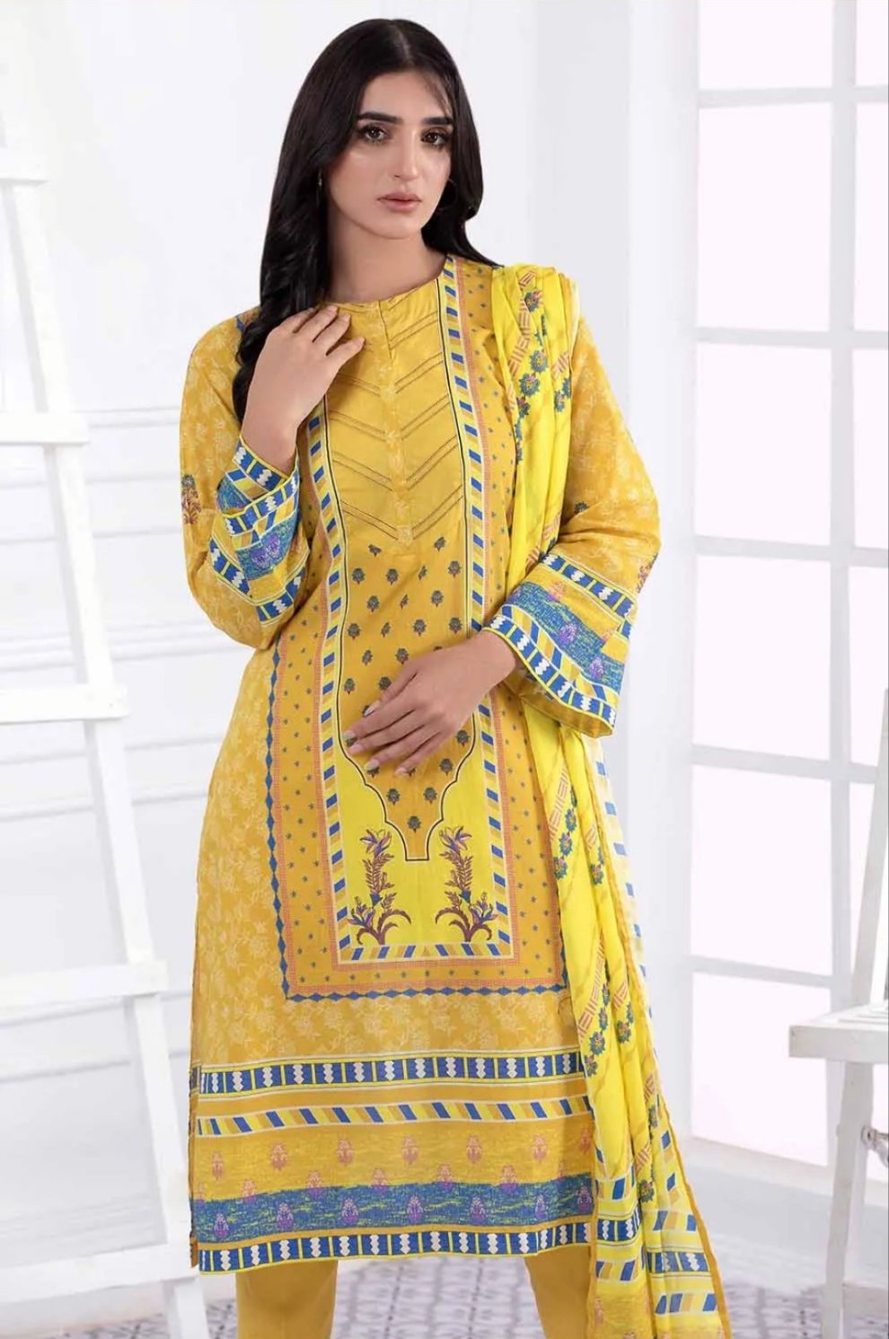 Gul Ahmed 3PC Unstitched Printed Lawn Suit