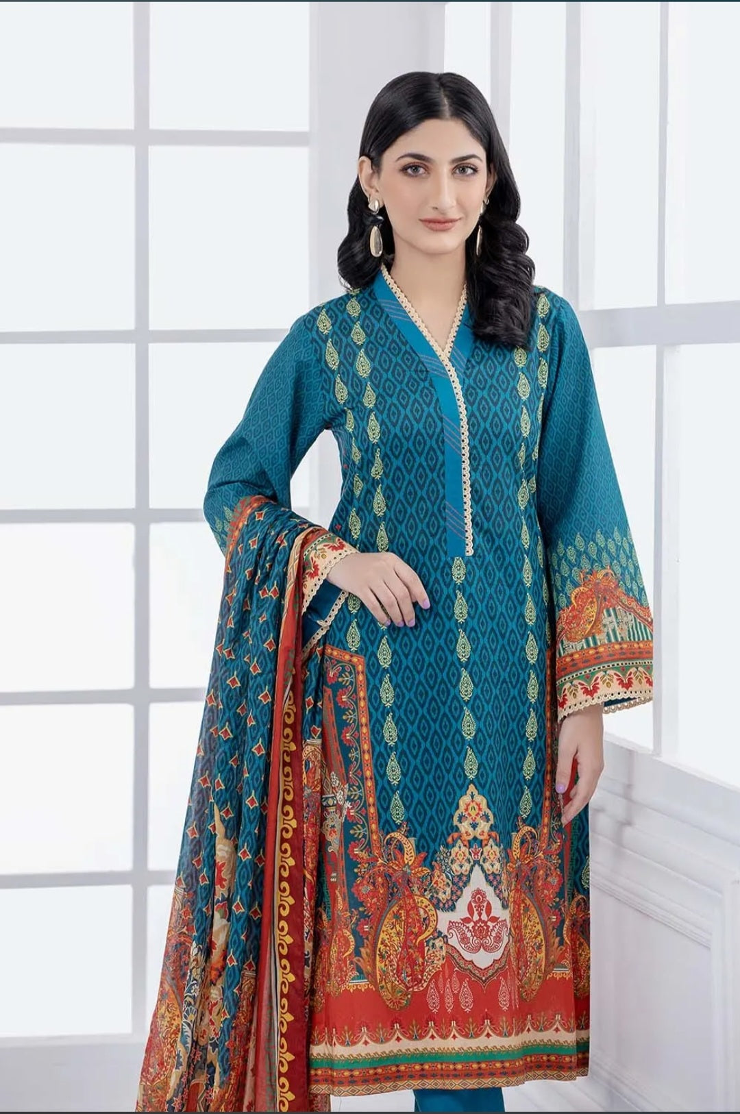 Gul Ahmed 3PC Unstitched Printed Lawn Suit