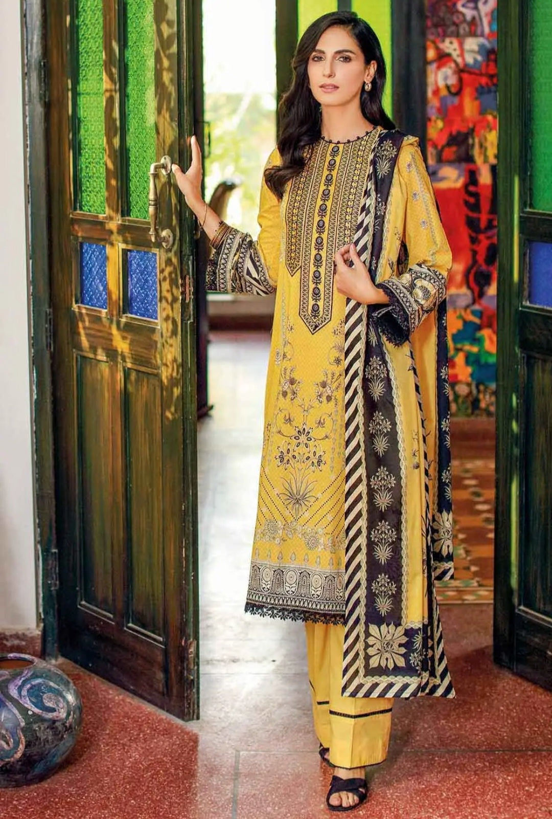 Gul Ahmed 3PC Digital Printed Lawn Unstitched Embroidered Suit