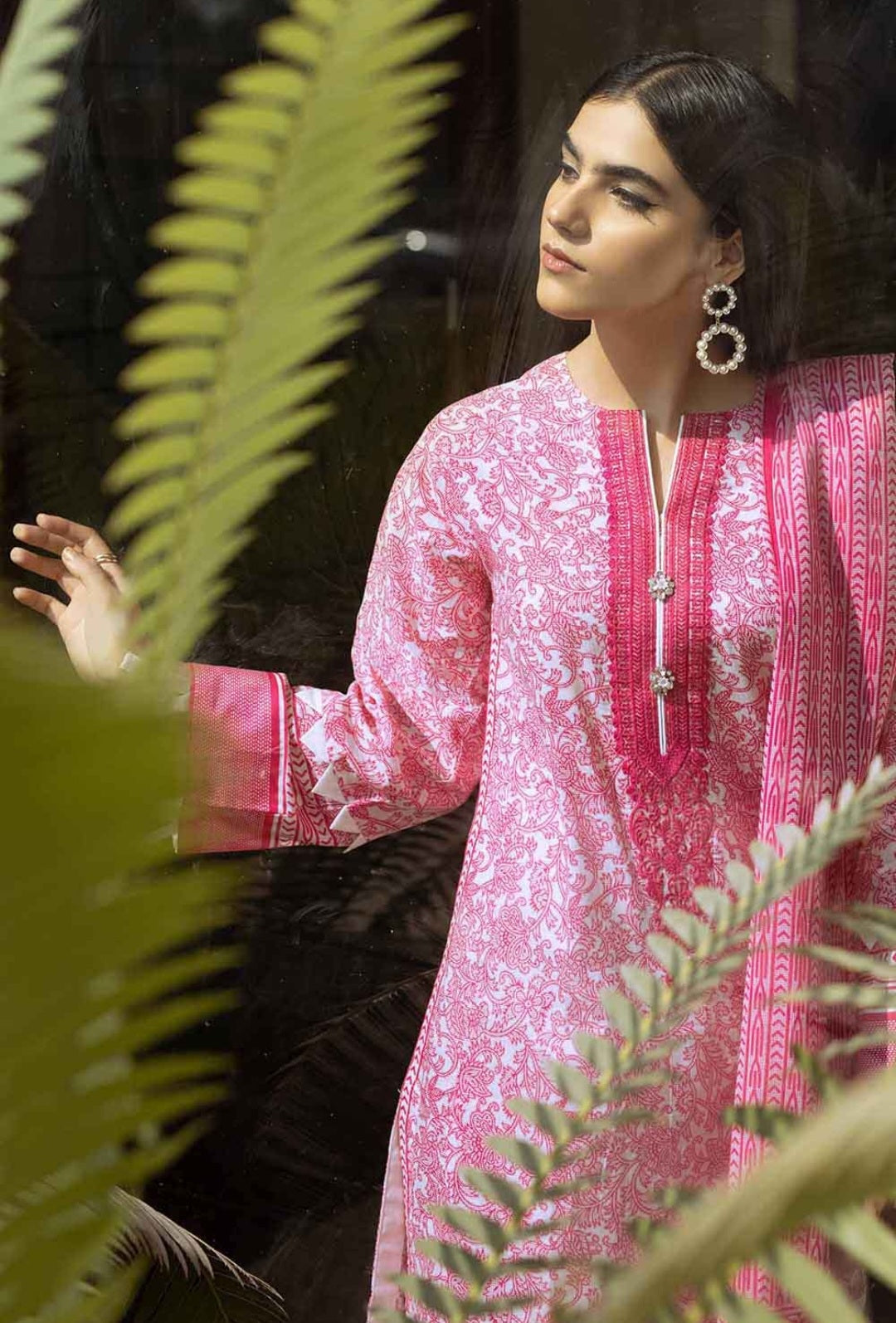 Gul Ahmed 3PC Printed Lawn Unstitched Embroidered Suit With Printed Lawn Dupatta