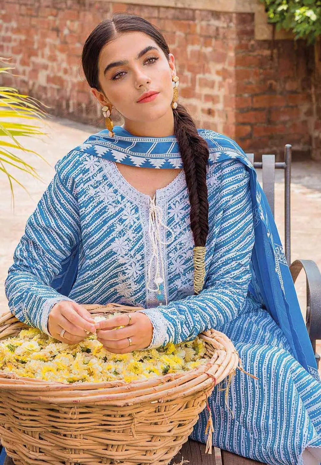 Gul Ahmed 3PC Embroidered Digital Printed Lawn Suit with Printed Cotton Net Dupatta