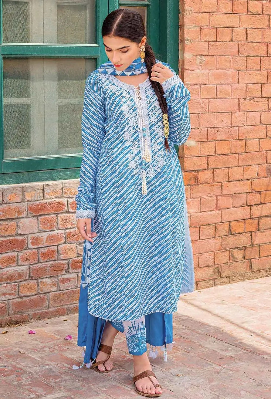 Gul Ahmed 3PC Embroidered Digital Printed Lawn Suit with Printed Cotton Net Dupatta