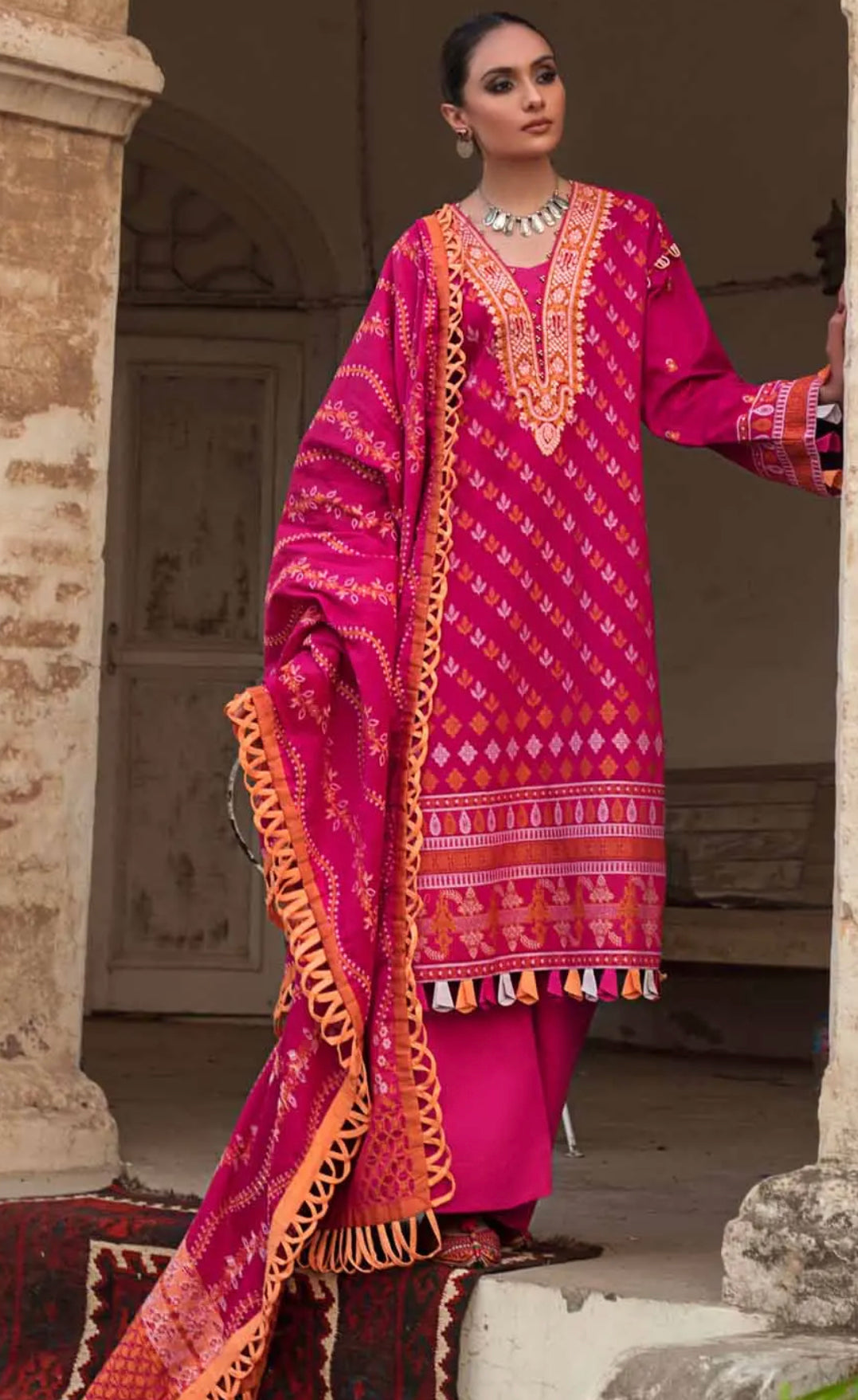 Gul Ahmed 3PC Unstitched Cambric Jacquard Embroidered Suit with Jacquard Dupatta