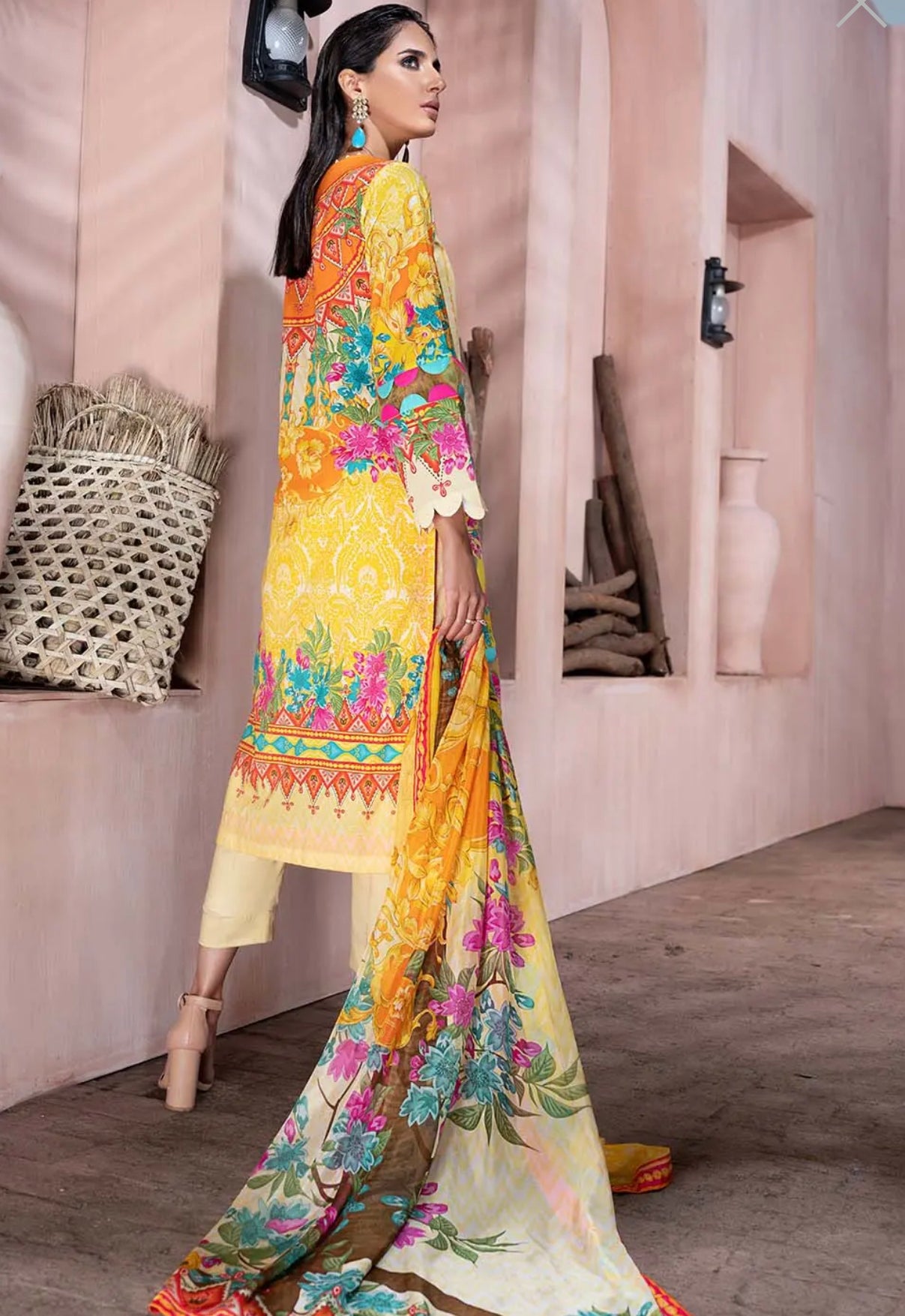 Gul Ahmed 3PC Unstitched Digital Printed Lawn Suit With Digital Printed Tissue Silk Dupatta