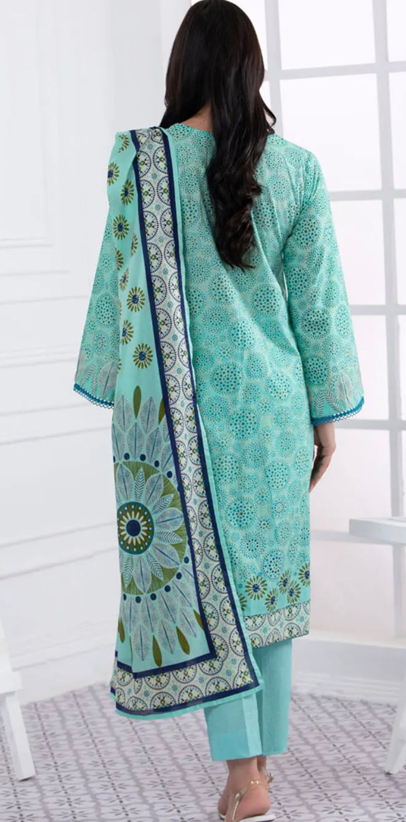 Gul Ahmed 3PC Unstitched Printed Lawn Suit CLP-22066 B