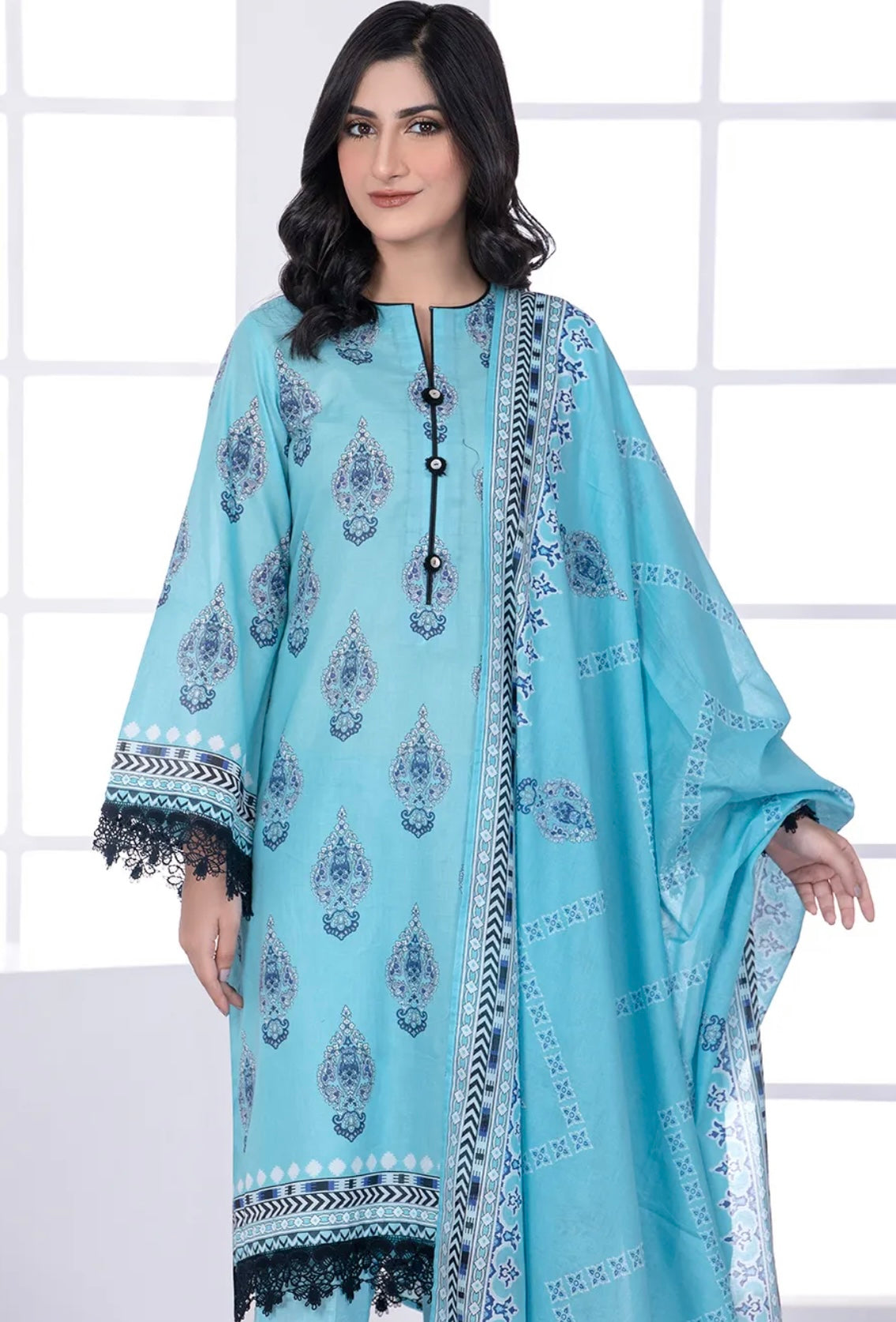 Gul Ahmed 3PC Unstitched Printed Lawn Suit CLP-22173 A