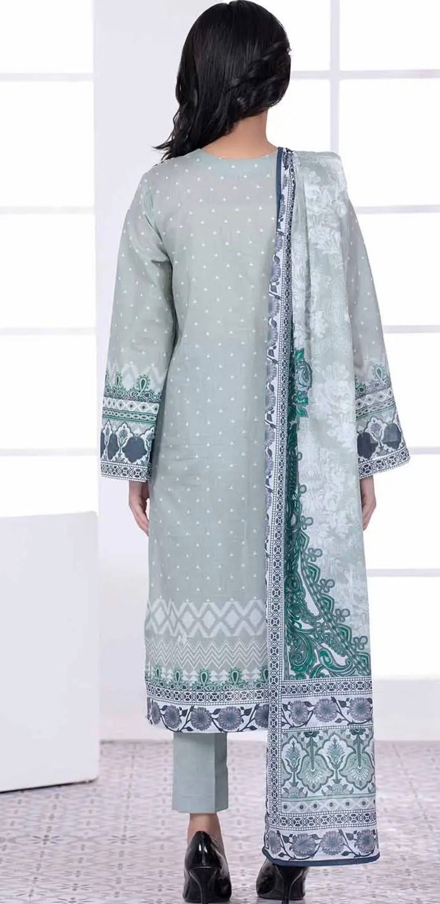 Gul Ahmed 3PC Unstitched Printed Lawn Suit CLP-22048 B