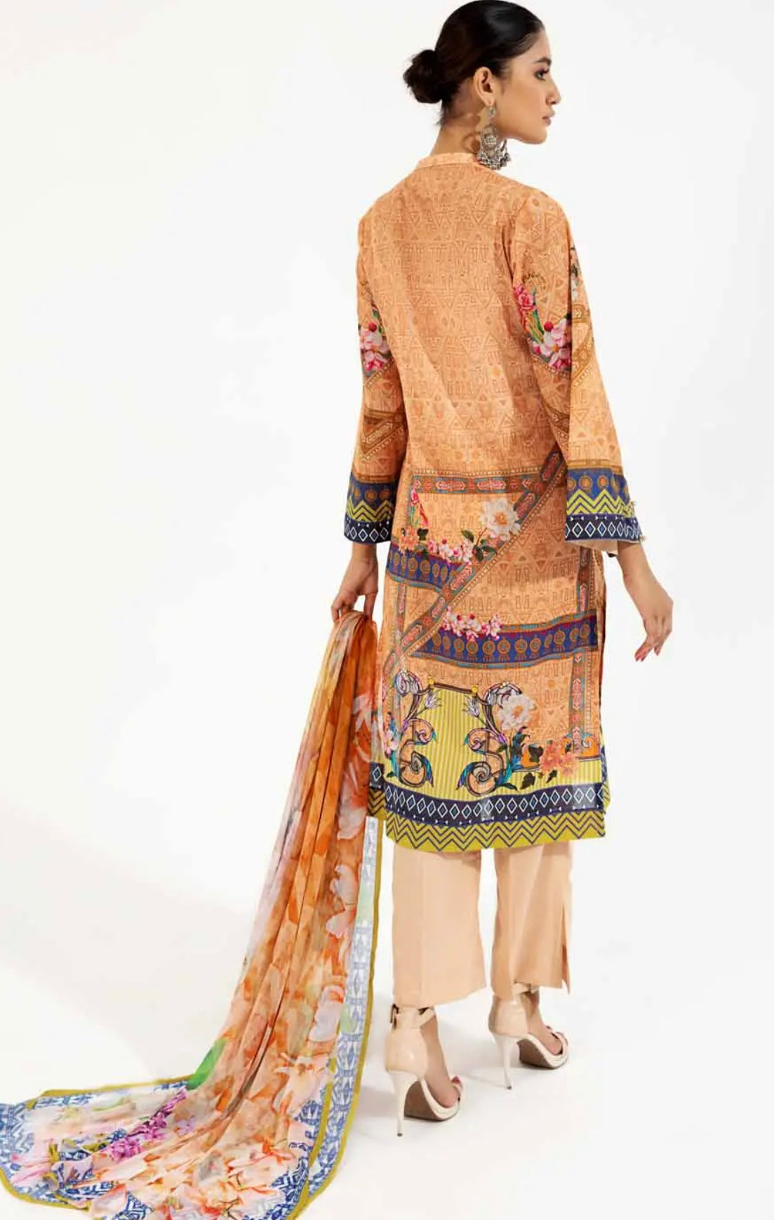 Gul Ahmed 3PC Unstitched Printed Lawn Suit with Printed Chiffon Dupatta